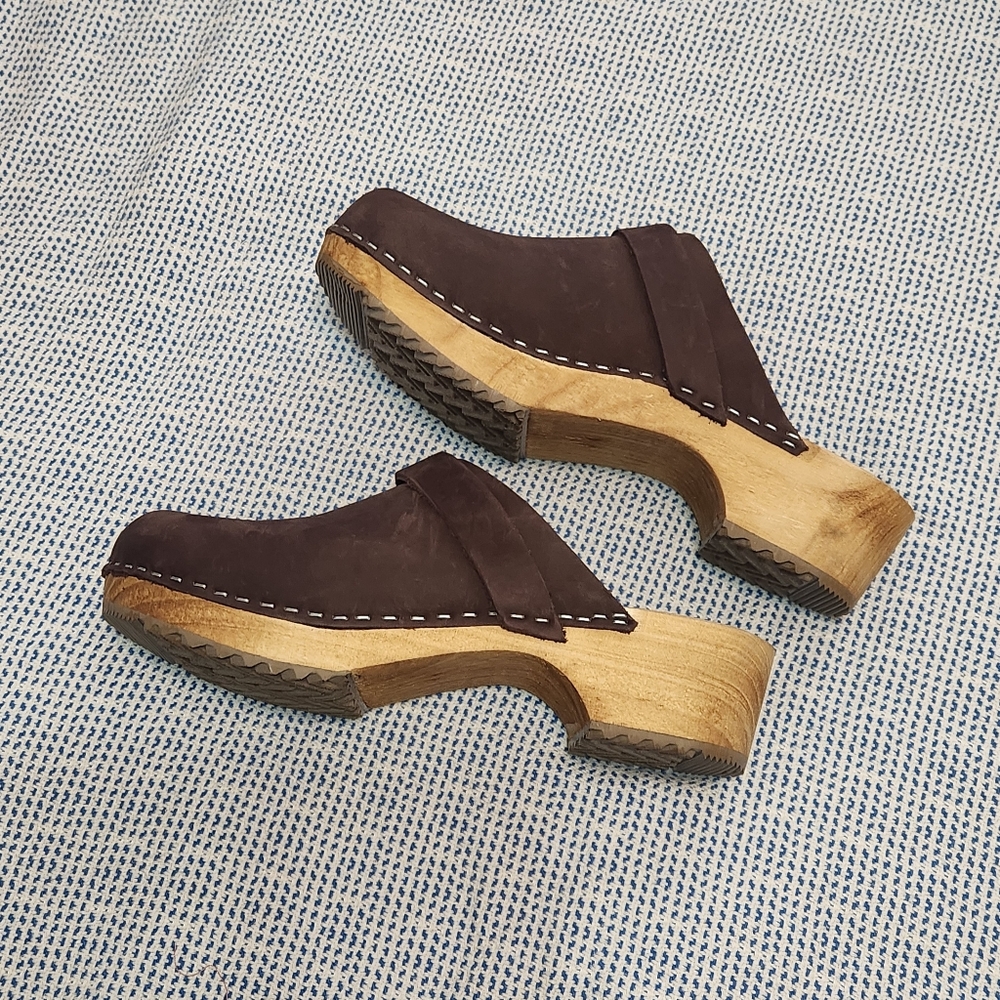 Vollsjo Swedish Clogs low wood heel brown suede size 41/11 NEW no box